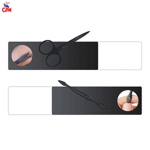 Kit de soin des ongles professionnel 7 pièces noir pour manucure et pédicure avec ciseaux, pinces et outils de soin des ongles - Product Image 4