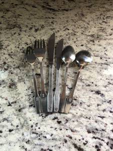 Ensemble de couverts élégants en acier inoxydable pour la cuisine à domicile et la décoration de table de mariage Ustensiles de cuisine essentiels en métal durable - Product Image 2