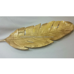 Bandeja para servir con forma de hoja de latón con bandeja decorativa para servir y exhibir platos - Product Image 3