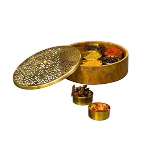 Kitchen Metal And Wood Spice Box Premium Quality Masala Box With Cutting Design Lid For Sale