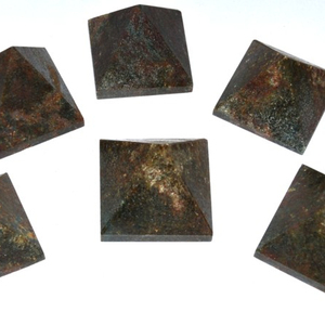 Hitarget — petites pyramide de grenat indien, pyramide en ligne, petites citations, à vendre - Product Image 1