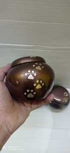 Urna Funeraria/de Cremación Estilo Americano Brassworld India Brass Brown Pet Paw Odyssey, Suministros Premium, Modelo BWI-786-308 - Product Image 5