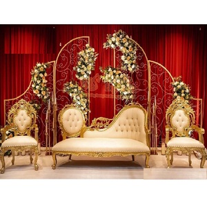 Loveseat de escenario de boda dorado para novia novio juego de sofá blanco dorado para escenario de boda juego de sofá italiano de escenario de boda - Product Image 1