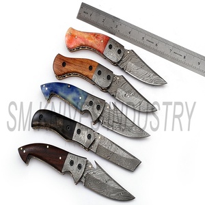 Lot de 5 couteaux pliants personnalisés faits à la main en acier Damas de qualité industrielle, manche en bois, OEM (smk1178), garantie de 3 ans - Product Image 3