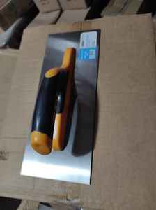 เกรียงพลาสเตอร์คุณภาพสูงด้ามไม้ - Product Image 2