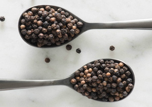 Hot Sale Black Pepper Vietnam Dried Whole Pepper Factory Supply Export Wholesale Spice - Product Image 4
