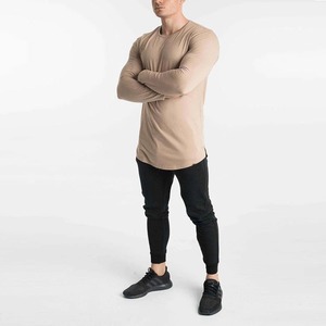 Logo personnalisé Slim Fit T-shirt à manches longues pour hommes Taille plus décontracté T-shirts de fitness solides - Product Image 2