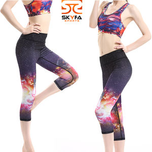 Pantalones de compresión estampados por sublimación 3D para mujer, mallas de Yoga de entrenamiento Capri a la moda, venta al por mayor - Product Image 6