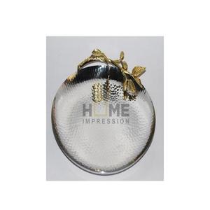 ถาดโลหะทุบตกแต่งด้ามจับรูปใบไม้สีทอง - Product Image 1