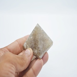 Piedras preciosas de cristal natural de gran calidad, pirámide de cuarzo dorado, hermoso estilo de amor, grabado tallado, producto más vendido - Product Image 2