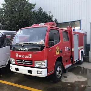 주문을 받아서 만들어진 화재 비상사태 트럭 DONGFENG 4x2 불 싸움 트럭 물 부드러운 소방차