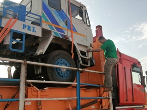 Perceuse de puits d'eau hydraulique DTH montée par dérapage super forte PDTHR-300 la foreuse 12 pouces rotatoire 12 mois de garantie - Product Image 4