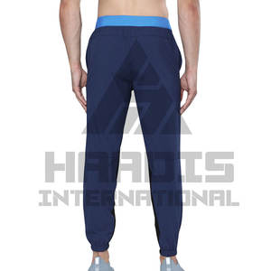 Pantalones de jogging Acampanados para hombre, grafiti de retales de algodón con cintura elástica, pantalón para el sudor apilado, novedad - Product Image 2
