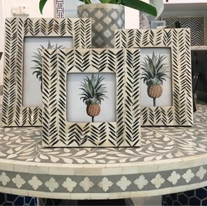 Best Quality Resin <b>Photo</b> <b>Frame</b> with Unique Design for Home Decore at an Economical Price Customizable Logo - Product Image 3