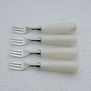 Ensemble de pierres en marbre rondes, avec poignée amovible en laiton et fourche en acier inoxydable, 2 à 4 pièces - Product Image 3