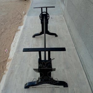 יצוק ברזל כננת רגלי שולחן, ריהוט תעשייתי מתכוונן שולחן בסיס