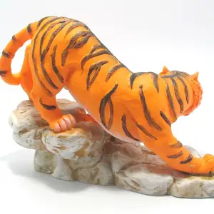 Heiße Verkäufe Poly resin Orange Tiger Figur 70mm Höhe