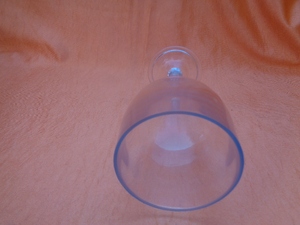 Gobelet de verre vintage en acrylique transparent, dur et personnalisé, pierreries pour le vin - Product Image 3