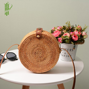 Vietnam fait à la main Boho bandoulière tissé sac à main en osier été plage vacances sac en rotin naturel avec doublure en cuir PC matériel - Product Image 3