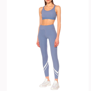 Conjuntos de gimnasio ecológicos transpirables de talla grande sólidos para mujer Ropa activa Ropa de yoga sin costuras para fitness - Product Image 2