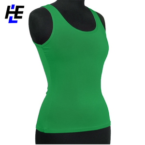 Débardeur en tricot à col rond pour femmes de style sans effort avec logo sur le devant pour des vêtements décontractés et actifs - Product Image 6