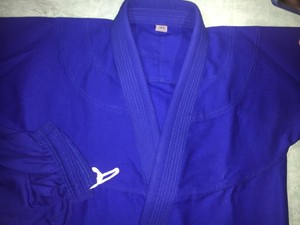 Uniformes de karate de jiu jitsu azul para hombre y mujer, talla personalizada, kimono de jiu jitsu brasileño, hecho en Pakistán, precio al por mayor - Product Image 2