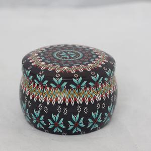 Bougie parfumée Caro Tin Wax gris clair, décoration de luxe personnalisée pour la maison - Product Image 1