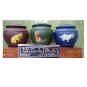 Odyssey ALUMINIO PET Cremaion Urn Estilo americano Metal Suministros funerarios para cenizas de mascotas Brassworld India - Product Image 1