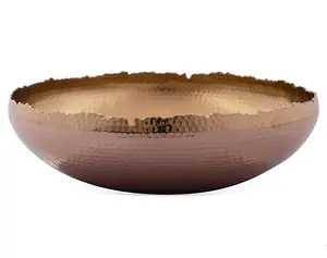 Premium Quality Designer Metal Hammered Serving Bowl New Design Hotel Supply Golden Dishware Serving Bowl