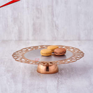 Soporte para servir pasteles de 2 niveles hecho a mano con parte superior de mármol natural base chapada en oro para decoración de bodas y fiestas 2025 - Product Image 5