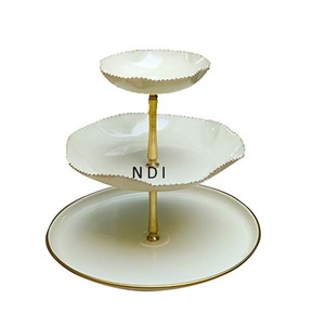 Support à gâteaux en métal émaillé pliable, 3 niveaux, forme arrondie, design tendance, pour usage domestique. - Product Image 1