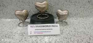 Souvenirs de cœur magnifiques et tactiles mini urnes en forme de cœur fournitures funérailles - Product Image 5