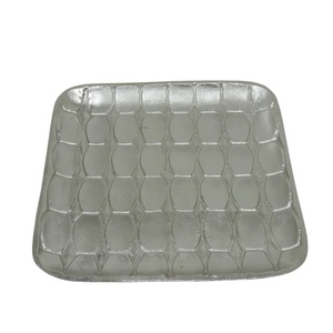 ถาดเสิร์ฟโลหะอลูมิเนียมทรงสี่เหลี่ยมลายนูนทำด้วยมือสีเงินสำหรับตกแต่งโรงแรมร้านอาหาร - Product Image 6