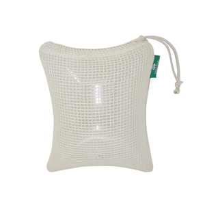 Sac en filet de coton biologique réutilisable, lavable et biodégradable avec poignées en corde pour le stockage des légumes et le lavage, disponible en plusieurs tailles - Product Image 1
