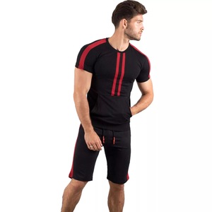 Conjunto de camisetas y pantalones cortos de diseño para hombre, ropa informal y de Color a rayas, alta calidad - Product Image 1