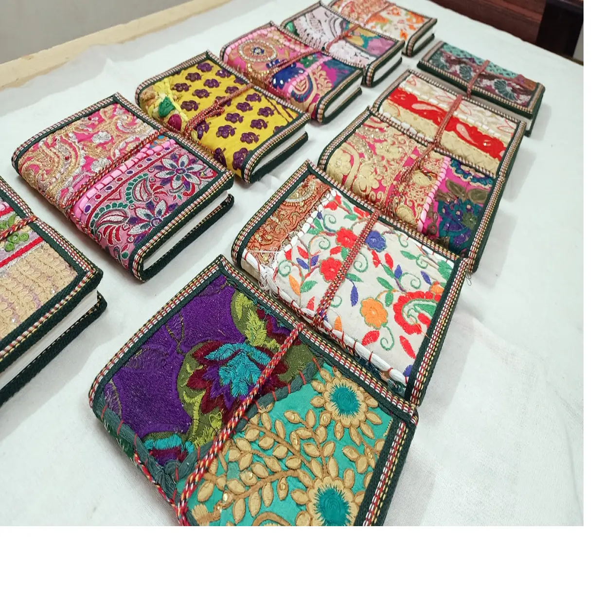 Cuadernos de tela de seda con bordado, tela bordada con bordado personalizado, en Bonitos colores brillantes, con paño de algodón, hechos a mano