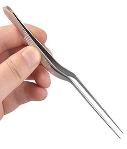 Pinzas Manuales para Oídos de Acero Inoxidable Lucae, 5.50 Pulgadas, Forma de Bayoneta, Puntas Serradas, Instrumentos Quirúrgicos de Grado Alemán, Alta Calidad - Product Image 1