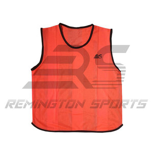 Chalecos de Fútbol de Buena Calidad Hechos en Pakistán para Equipos, Chalecos de Fútbol para Hombre de Excelente Calidad, Diseña Tu Propia Equipación, Chalecos de Fútbol - Product Image 1