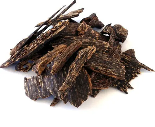 Aquilaria agalllocha Agarwood 우드 우드 우드 오일 향수 오일 촛불 비누 만드는 향수 오일