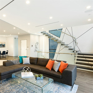 DAIYA-<span class=keywords><strong>escaleras</strong></span> <span class=keywords><strong>de</strong></span> madera dura, barandilla <span class=keywords><strong>de</strong></span> vidrio laminado al mejor precio - Product Image 1