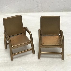 Ensemble de 3 chaises et table miniatures à l'échelle 1:12 pour maison de poupée, miniatures de haute qualité pour votre maison de poupée - Product Image 3