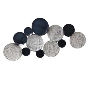 Plaques multiples décoratives rondes en métal sculpté, 10 pièces, ART mural comme décoration du salon - Product Image 4