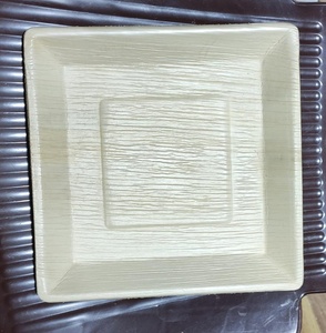 Vajilla desechable de hoja de palma Areca, ecológica, incluye platos y cuencos para fiestas con intrincada técnica de grabado - Product Image 1