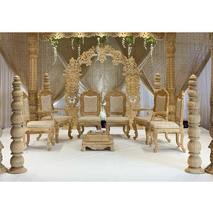 Chaises Mandap de mariage en bois de teck élégantes Ensemble de chaises Mandap en bois de mariage moderne Chaises Vidhi Mandap de mariage Gujrati dorées - Product Image 1