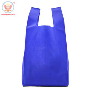 W-Cut gère les sacs non tissés pour les supermarchés fabriqués directement au Vietnam - Product Image 1