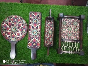 Offre spéciale Plateau en émail et en bois Design de luxe Décoration de vaisselle Plateau alimentaire Vente en gros Plateau de service à dessert - Product Image 4