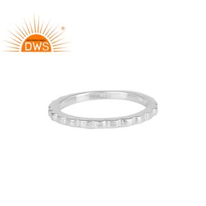 Bague ethnique artisanale en argent massif martelé, bijoux de créateur en argent sterling 925, vente en gros - Product Image 1