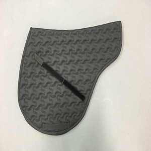 Almohadillas para SILLÍN de caballo acolchadas cuadradas OEM, almohadillas de cubierta de polialgodón con logotipo personalizado, cálidas, ligeras, a prueba de viento, poliéster, estilo occidental PK - Product Image 5