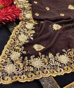 Vêtements de fête Designer Brodé Net Soie Fleur Conception Indienne Dames Porter Orange Couleur Saree Avec Blouse Pièce Perle Travail Sari Alphanumero - Product Image 1