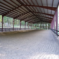 Tapis de sport avec structure en acier pré-fabriquée, couvertures pour arènes cheval, stable